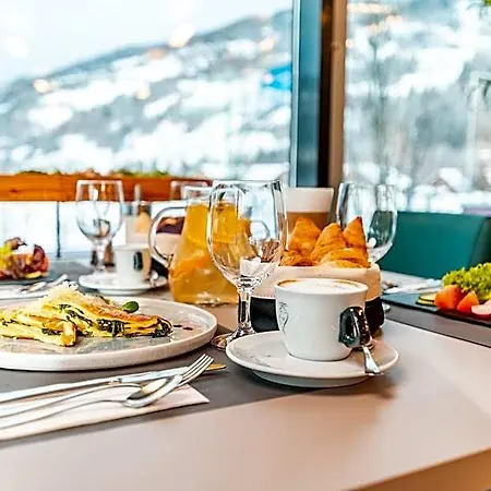 Hotell Artmur